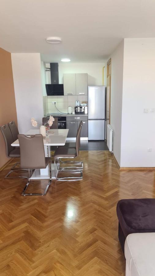 Apartmani Marcetic Slavonski Brod Exterior photo